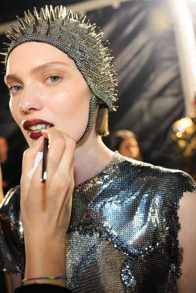 Look 30